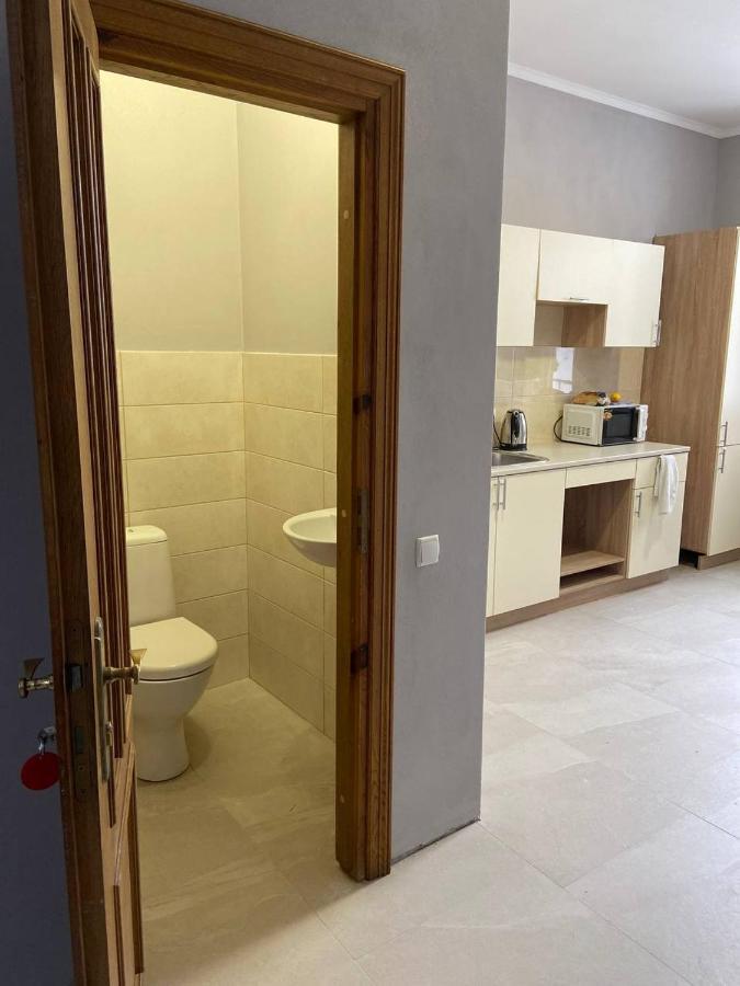 Hostel Lubin Λβιβ Εξωτερικό φωτογραφία